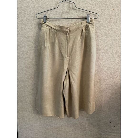 Vintage Matthews linen ladies shorts - Picture 1 of 7